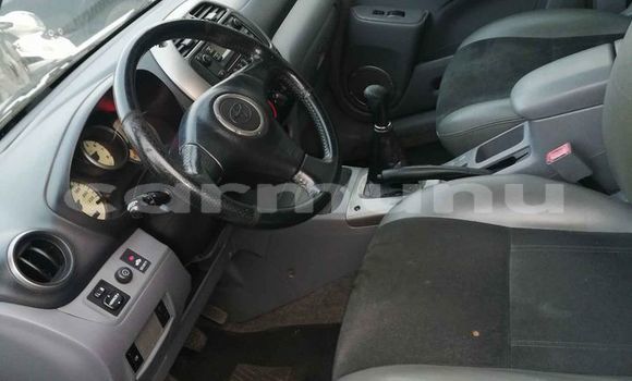 Acheter Occasion Voiture Toyota RAV4 Gris à Brazzaville, Commune de Brazzaville Acheter Occasion Voiture Toyota RAV4 Gris à Brazzaville, Commune de Brazzaville