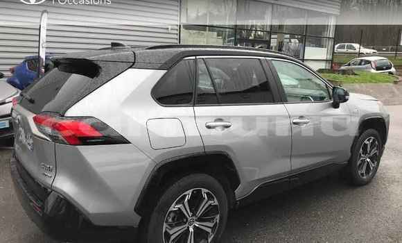Buy Used Toyota RAV4 Silver Car in Brazzaville in Municipality of Brazzaville Buy Used Toyota RAV4 Silver Car in Brazzaville in Municipality of Brazzaville