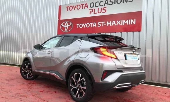 Buy Used Toyota C-HR Silver Car in Brazzaville in Municipality of Brazzaville