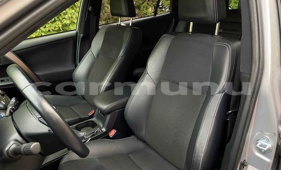 Buy Used Toyota RAV4 Silver Car in Brazzaville in Municipality of Brazzaville Buy Used Toyota RAV4 Silver Car in Brazzaville in Municipality of Brazzaville