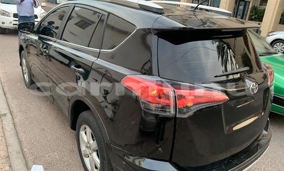 Acheter Occasion Voiture Toyota RAV4 Noir à Brazzaville, Commune de Brazzaville Acheter Occasion Voiture Toyota RAV4 Noir à Brazzaville, Commune de Brazzaville