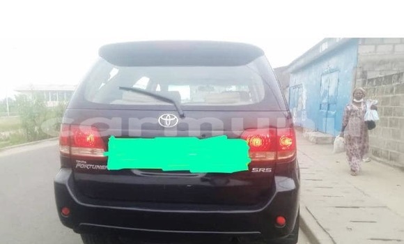Acheter Occasion Voiture Toyota Fortuner Noir à Brazzaville, Commune de Brazzaville Acheter Occasion Voiture Toyota Fortuner Noir à Brazzaville, Commune de Brazzaville