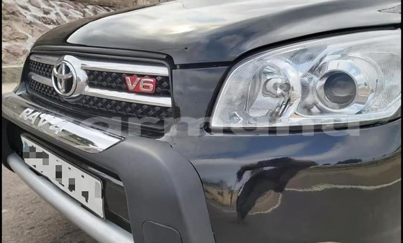 Acheter Occasion Voiture Toyota RAV4 Noir à Brazzaville, Commune de Brazzaville Acheter Occasion Voiture Toyota RAV4 Noir à Brazzaville, Commune de Brazzaville