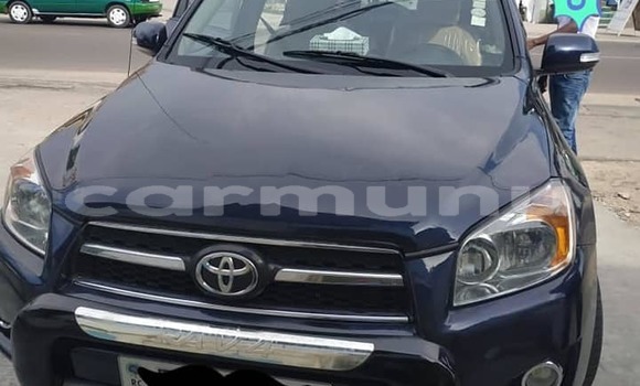 Acheter Occasion Voiture Toyota RAV4 Bleu à Brazzaville, Commune de Brazzaville Acheter Occasion Voiture Toyota RAV4 Bleu à Brazzaville, Commune de Brazzaville