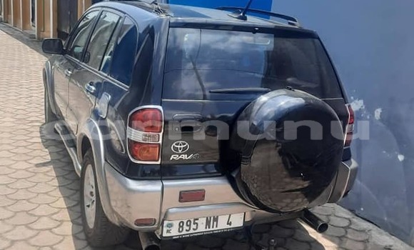Acheter Occasion Voiture Toyota RAV4 Noir à Brazzaville, Commune de Brazzaville Acheter Occasion Voiture Toyota RAV4 Noir à Brazzaville, Commune de Brazzaville