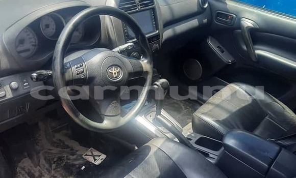 Acheter Occasion Voiture Toyota RAV4 Noir à Brazzaville, Commune de Brazzaville Acheter Occasion Voiture Toyota RAV4 Noir à Brazzaville, Commune de Brazzaville