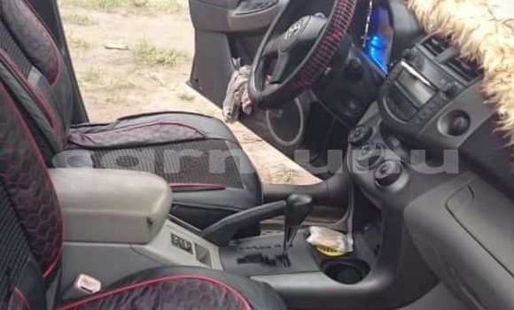 Acheter Occasion Voiture Toyota RAV4 Noir à Brazzaville, Commune de Brazzaville Acheter Occasion Voiture Toyota RAV4 Noir à Brazzaville, Commune de Brazzaville