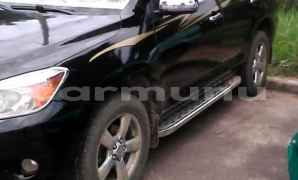 Acheter Occasion Voiture Toyota RAV4 Noir à Brazzaville, Commune de Brazzaville Acheter Occasion Voiture Toyota RAV4 Noir à Brazzaville, Commune de Brazzaville