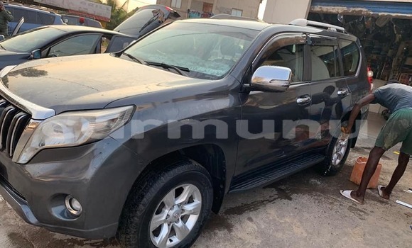 Acheter Occasion Voiture Toyota Land Cruiser Prado Autre à Brazzaville, Commune de Brazzaville Acheter Occasion Voiture Toyota Land Cruiser Prado Autre à Brazzaville, Commune de Brazzaville
