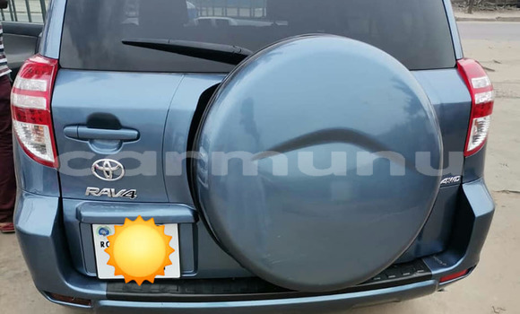 Acheter Occasion Voiture Toyota RAV4 Bleu à Brazzaville, Commune de Brazzaville Acheter Occasion Voiture Toyota RAV4 Bleu à Brazzaville, Commune de Brazzaville
