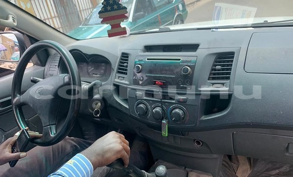 Acheter Occasion Voiture Toyota Hilux Blanc à Brazzaville, Commune de Brazzaville Acheter Occasion Voiture Toyota Hilux Blanc à Brazzaville, Commune de Brazzaville