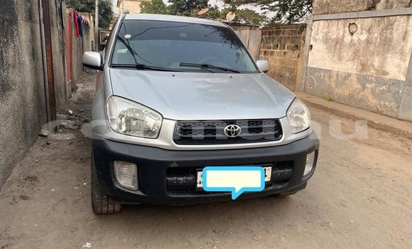Acheter Occasion Voiture Toyota RAV4 Gris à Brazzaville, Commune de Brazzaville Acheter Occasion Voiture Toyota RAV4 Gris à Brazzaville, Commune de Brazzaville