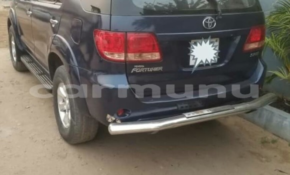 Acheter Occasion Voiture Toyota Fortuner Bleu à Brazzaville, Commune de Brazzaville Acheter Occasion Voiture Toyota Fortuner Bleu à Brazzaville, Commune de Brazzaville