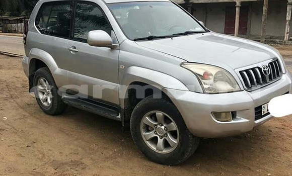 Acheter Occasion Voiture Toyota Land Cruiser Prado Gris à Brazzaville, Commune de Brazzaville Acheter Occasion Voiture Toyota Land Cruiser Prado Gris à Brazzaville, Commune de Brazzaville