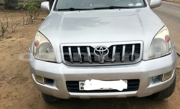 Acheter Occasion Voiture Toyota Land Cruiser Prado Gris à Brazzaville, Commune de Brazzaville Acheter Occasion Voiture Toyota Land Cruiser Prado Gris à Brazzaville, Commune de Brazzaville