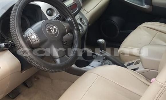 Acheter Occasion Voiture Toyota RAV4 Beige à Brazzaville, Commune de Brazzaville Acheter Occasion Voiture Toyota RAV4 Beige à Brazzaville, Commune de Brazzaville