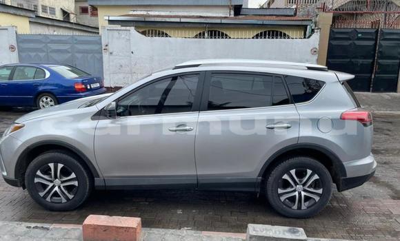 Acheter Occasion Voiture Toyota RAV4 Gris à Brazzaville, Commune de Brazzaville Acheter Occasion Voiture Toyota RAV4 Gris à Brazzaville, Commune de Brazzaville