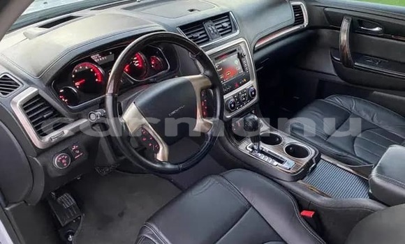 Acheter Occasion Voiture GMC Acadia Blanc à Pointe–Noire, Région du Kouilou Acheter Occasion Voiture GMC Acadia Blanc à Pointe–Noire, Région du Kouilou