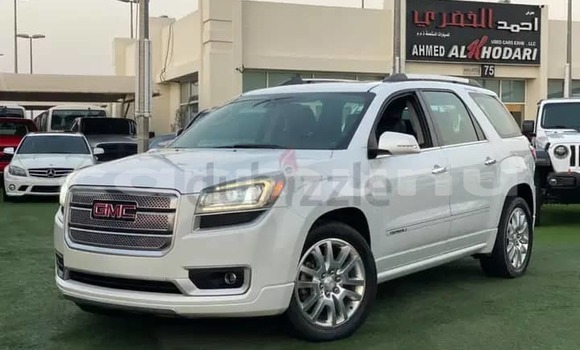 Acheter Occasion Voiture GMC Acadia Blanc à Pointe–Noire, Région du Kouilou Acheter Occasion Voiture GMC Acadia Blanc à Pointe–Noire, Région du Kouilou