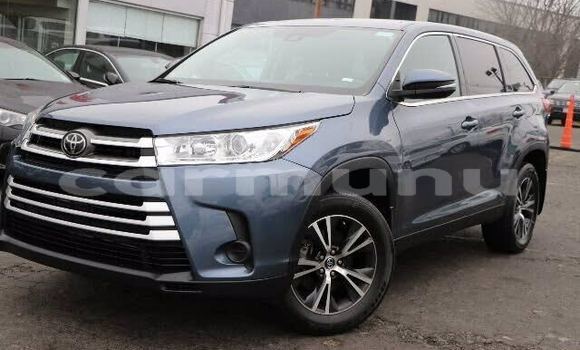 Buy Used Toyota Highlander Other Car in Brazzaville in Municipality of Brazzaville Buy Used Toyota Highlander Other Car in Brazzaville in Municipality of Brazzaville