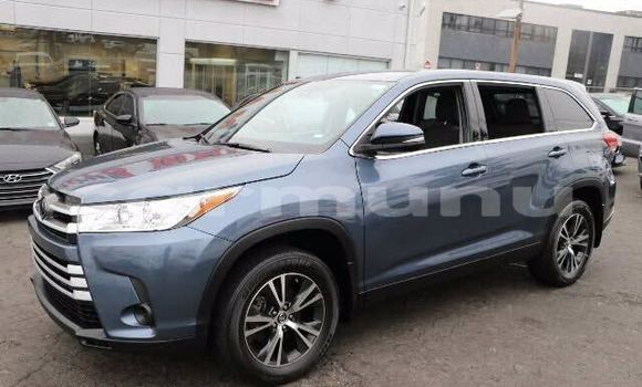 Buy Used Toyota Highlander Other Car in Brazzaville in Municipality of Brazzaville Buy Used Toyota Highlander Other Car in Brazzaville in Municipality of Brazzaville