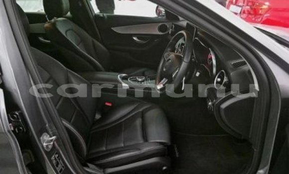 Acheter Occasion Voiture Mercedes-Benz C–Class Gris à Brazzaville, Commune de Brazzaville Acheter Occasion Voiture Mercedes-Benz C–Class Gris à Brazzaville, Commune de Brazzaville