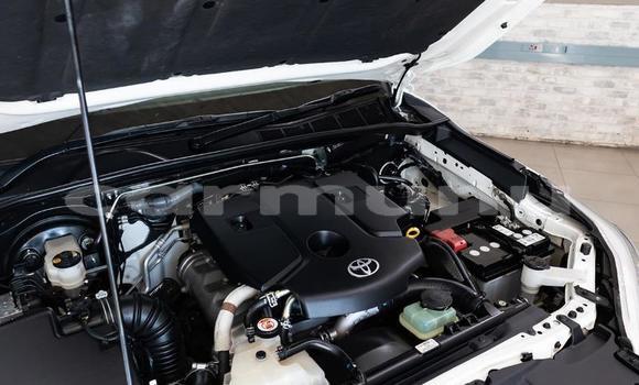 Acheter Occasion Voiture Toyota Hilux Blanc à Brazzaville, Commune de Brazzaville Acheter Occasion Voiture Toyota Hilux Blanc à Brazzaville, Commune de Brazzaville