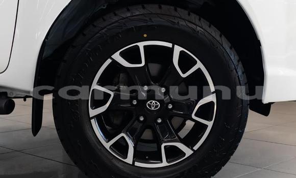 Acheter Occasion Voiture Toyota Hilux Blanc à Brazzaville, Commune de Brazzaville Acheter Occasion Voiture Toyota Hilux Blanc à Brazzaville, Commune de Brazzaville