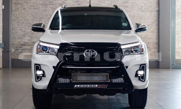 Acheter Occasion Voiture Toyota Hilux Blanc à Brazzaville, Commune de Brazzaville Acheter Occasion Voiture Toyota Hilux Blanc à Brazzaville, Commune de Brazzaville