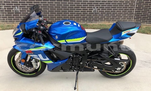 Acheter Occasion Moto Suzuki GSX–R Bleu à Brazzaville, Commune de Brazzaville Acheter Occasion Moto Suzuki GSX–R Bleu à Brazzaville, Commune de Brazzaville