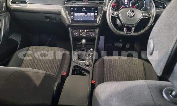 Buy Used Volkswagen Tiguan Red Car in Brazzaville in Municipality of Brazzaville Buy Used Volkswagen Tiguan Red Car in Brazzaville in Municipality of Brazzaville