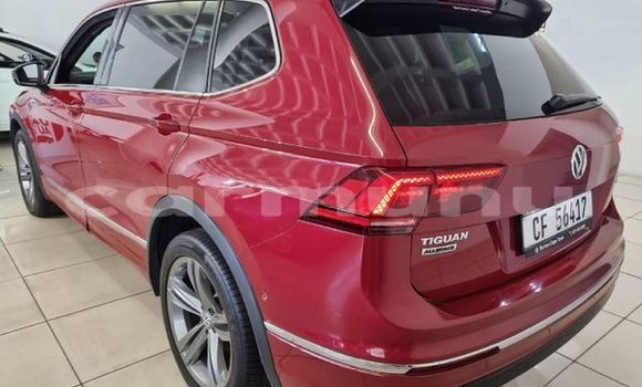 Buy Used Volkswagen Tiguan Red Car in Brazzaville in Municipality of Brazzaville Buy Used Volkswagen Tiguan Red Car in Brazzaville in Municipality of Brazzaville