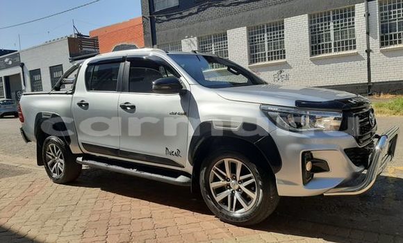 Buy Used Toyota Hilux Silver Car in Brazzaville in Municipality of Brazzaville Buy Used Toyota Hilux Silver Car in Brazzaville in Municipality of Brazzaville