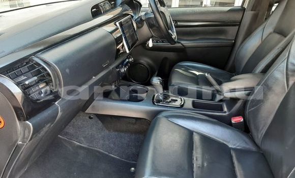 Buy Used Toyota Hilux Silver Car in Brazzaville in Municipality of Brazzaville Buy Used Toyota Hilux Silver Car in Brazzaville in Municipality of Brazzaville