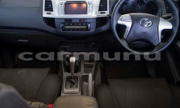 Buy Used Toyota Hilux Silver Car in Brazzaville in Municipality of Brazzaville Buy Used Toyota Hilux Silver Car in Brazzaville in Municipality of Brazzaville