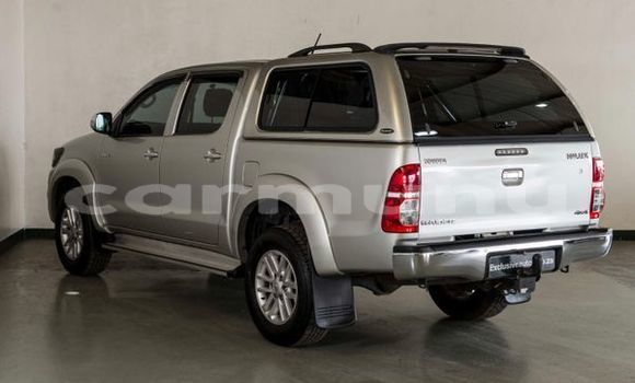 Buy Used Toyota Hilux Silver Car in Brazzaville in Municipality of Brazzaville Buy Used Toyota Hilux Silver Car in Brazzaville in Municipality of Brazzaville