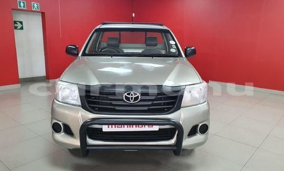 Buy Used Toyota Hilux Silver Car in Brazzaville in Municipality of Brazzaville Buy Used Toyota Hilux Silver Car in Brazzaville in Municipality of Brazzaville