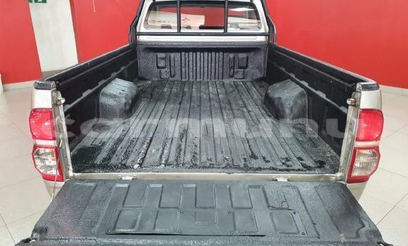 Buy Used Toyota Hilux Silver Car in Brazzaville in Municipality of Brazzaville Buy Used Toyota Hilux Silver Car in Brazzaville in Municipality of Brazzaville