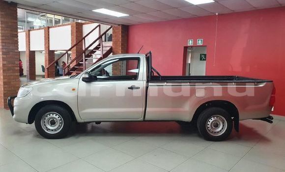 Buy Used Toyota Hilux Silver Car in Brazzaville in Municipality of Brazzaville Buy Used Toyota Hilux Silver Car in Brazzaville in Municipality of Brazzaville