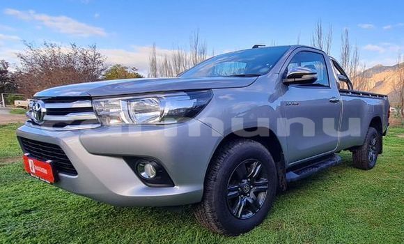 Buy Used Toyota Hilux Silver Car in Brazzaville in Municipality of Brazzaville Buy Used Toyota Hilux Silver Car in Brazzaville in Municipality of Brazzaville