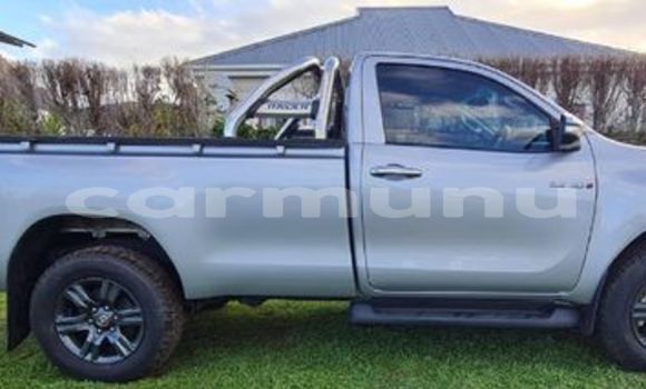 Buy Used Toyota Hilux Silver Car in Brazzaville in Municipality of Brazzaville Buy Used Toyota Hilux Silver Car in Brazzaville in Municipality of Brazzaville