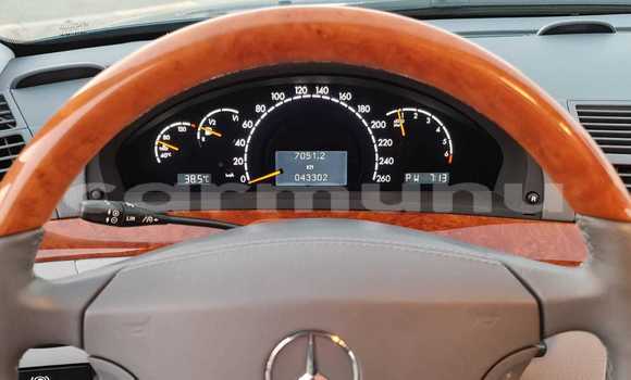 Acheter Occasion Voiture Mercedes-Benz S-klasse Vert à Import - Dubai, Région de la Bouenza Acheter Occasion Voiture Mercedes-Benz S-klasse Vert à Import - Dubai, Région de la Bouenza