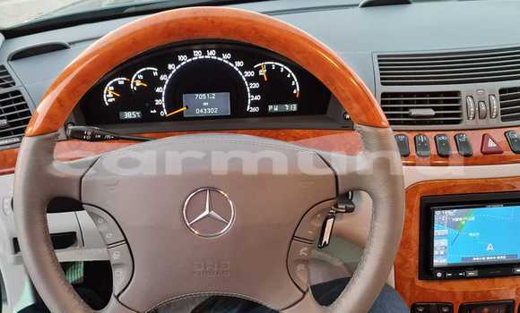 Acheter Occasion Voiture Mercedes-Benz S-klasse Vert à Import - Dubai, Région de la Bouenza Acheter Occasion Voiture Mercedes-Benz S-klasse Vert à Import - Dubai, Région de la Bouenza