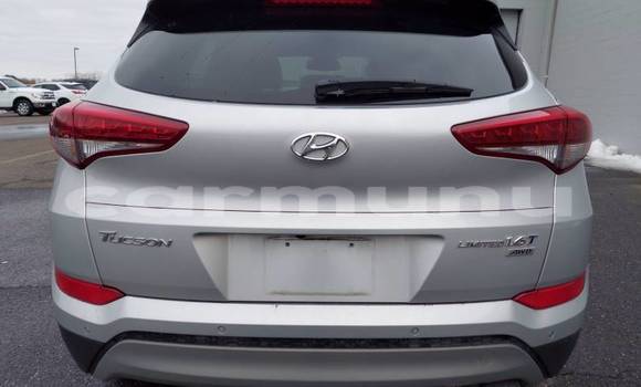 Acheter Import Voiture Hyundai Tucson Gris à Dolisie, Région du Niari Acheter Import Voiture Hyundai Tucson Gris à Dolisie, Région du Niari