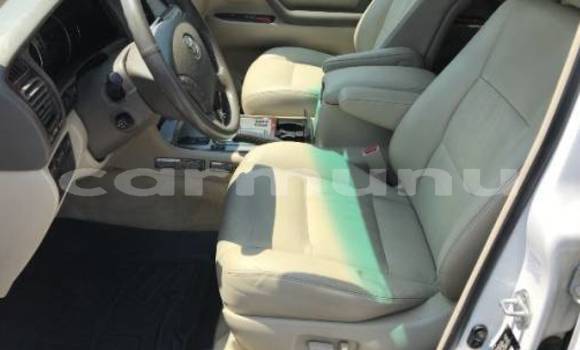 Buy Import Toyota Land Cruiser White Car in Black Point in Kouilou region Buy Import Toyota Land Cruiser White Car in Black Point in Kouilou region
