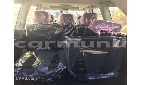 Acheter Import Voiture Toyota Land Cruiser Noir à Import - Dubai, Région de la Bouenza Acheter Import Voiture Toyota Land Cruiser Noir à Import - Dubai, Région de la Bouenza