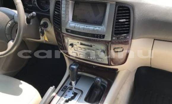 Buy Import Toyota Land Cruiser White Car in Black Point in Kouilou region Buy Import Toyota Land Cruiser White Car in Black Point in Kouilou region