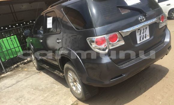 Acheter Occasion Voiture Toyota Fortuner Noir à Brazzaville, Commune de Brazzaville Acheter Occasion Voiture Toyota Fortuner Noir à Brazzaville, Commune de Brazzaville