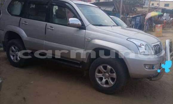 Acheter Occasion Voiture Toyota Land Cruiser Prado Gris à Brazzaville, Commune de Brazzaville Acheter Occasion Voiture Toyota Land Cruiser Prado Gris à Brazzaville, Commune de Brazzaville