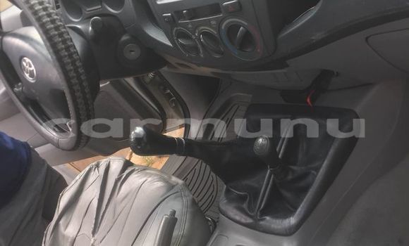 Acheter Occasion Voiture Toyota Hilux Blanc à Brazzaville, Commune de Brazzaville Acheter Occasion Voiture Toyota Hilux Blanc à Brazzaville, Commune de Brazzaville